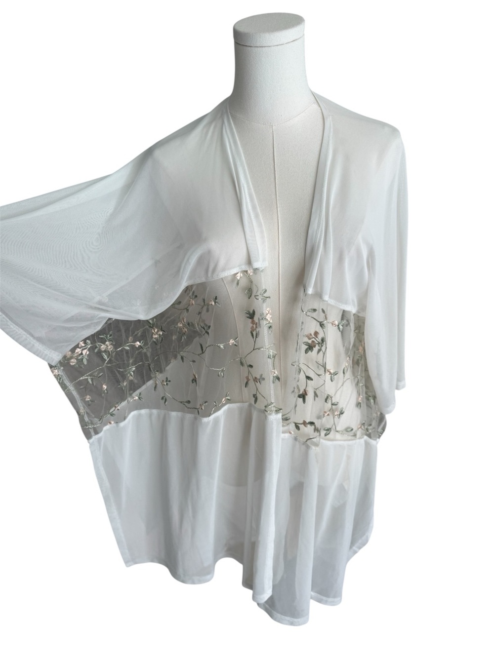 Paperoc White Embroidered Romantic Mesh Kimono Robe Cottagecore Medium